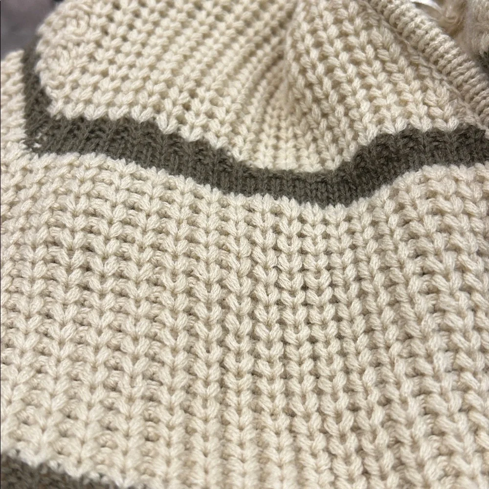 Moon and Madison size small long cardigan in cream and army green striped